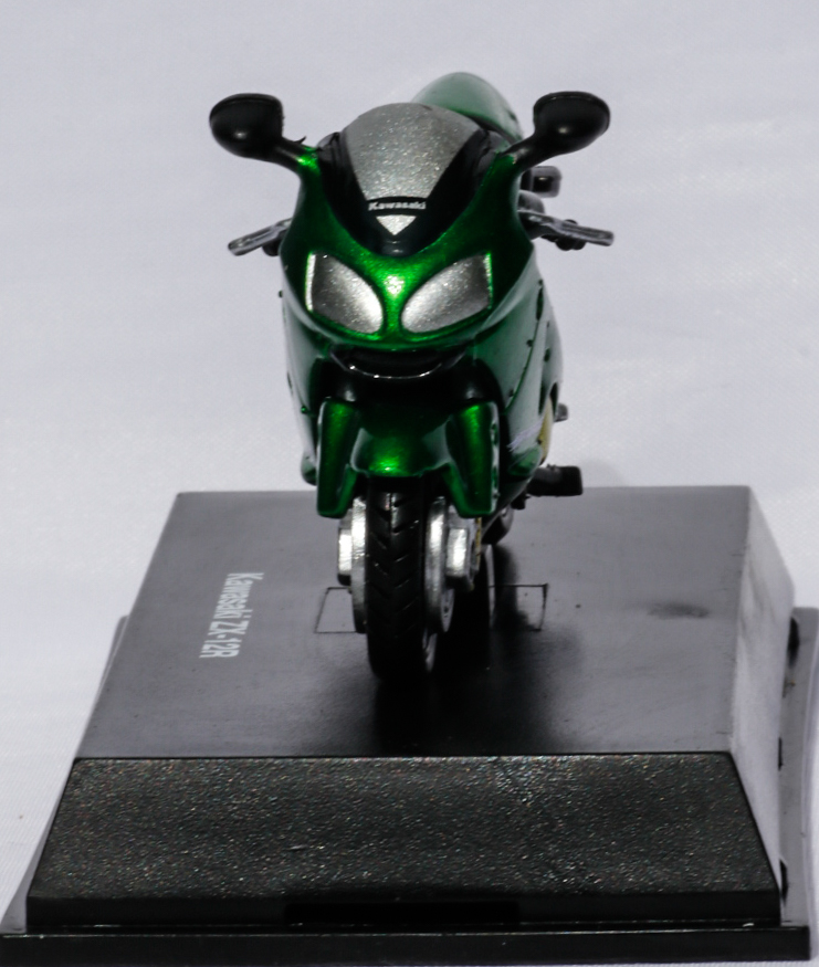 Newray 1-32 Kawasaki ZX12R